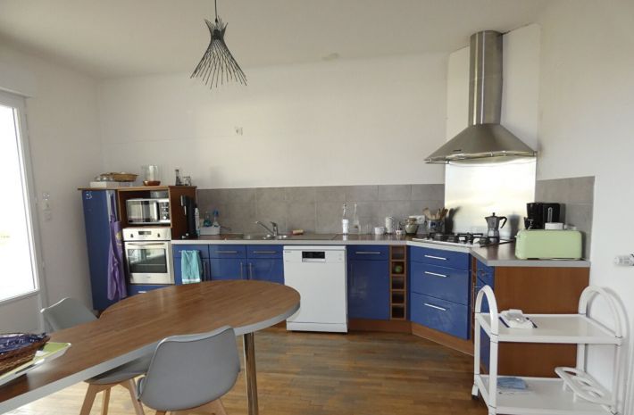 Detached House with Landscaped Garden