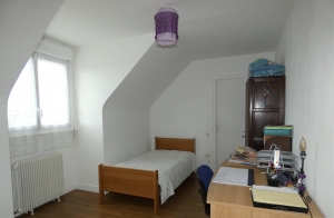 Detached House with Landscaped Garden