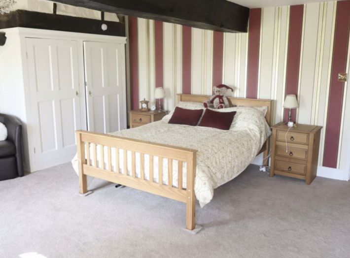 Detached Country House with Large Garden