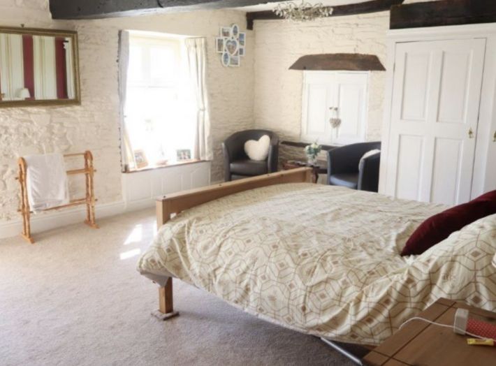 Detached Country House with Large Garden