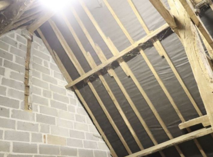 Detached Country House with Large Garden