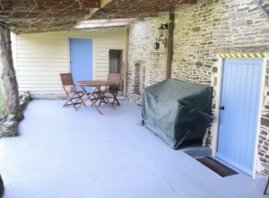 Detached Country House with Large Garden