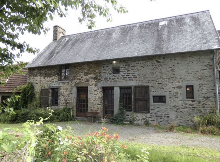 Detached House with Landscaped Garden