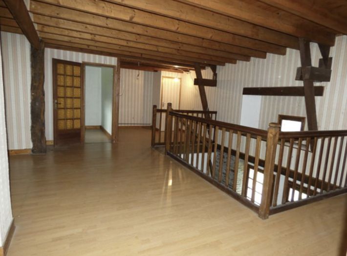 Detached House with Landscaped Garden