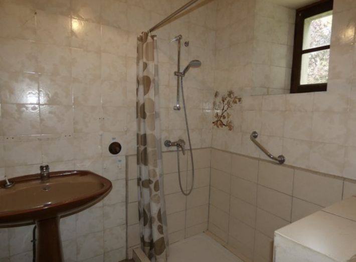 Detached House with Landscaped Garden