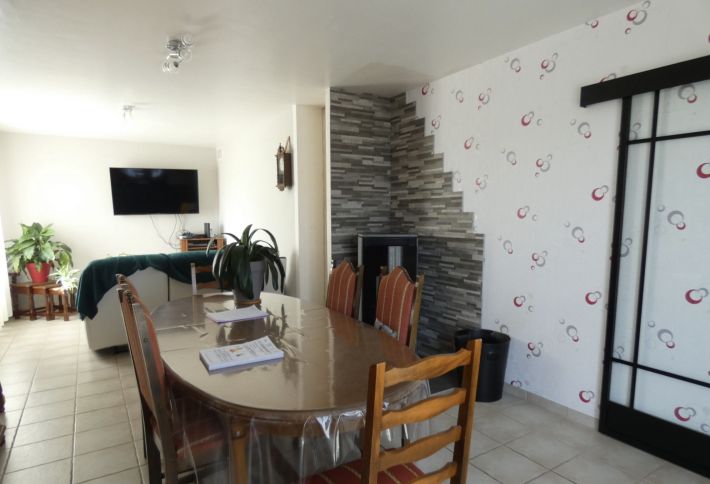 Detached House with Landscaped Garden