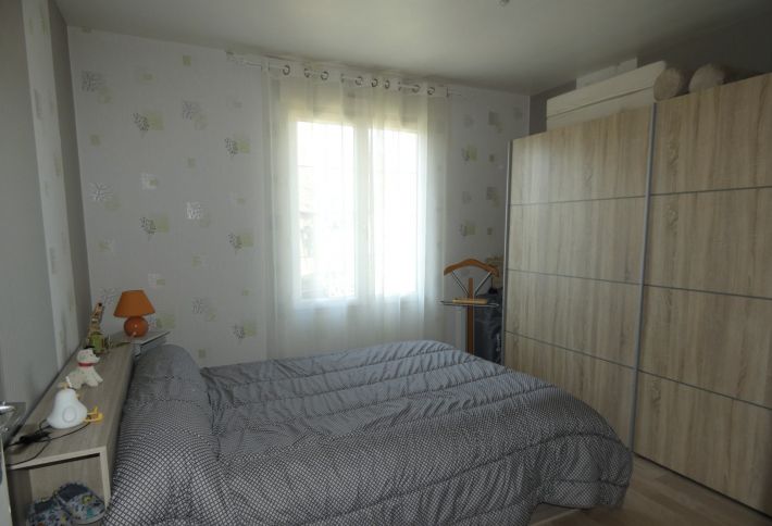 Detached House with Landscaped Garden