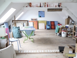 Lovely Detached House with Garden