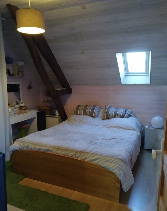 Detached Country House with Landscaped Garden