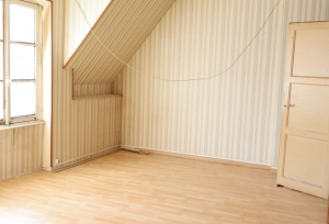 Town House With Courtyard Garden