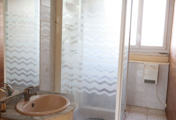 Town House With Courtyard Garden