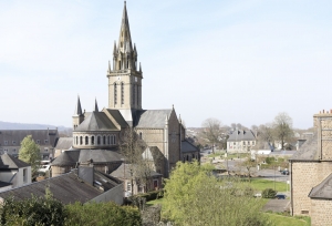 Town House With Courtyard Garden