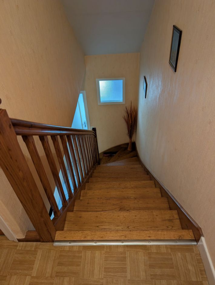 Detached House with Garden