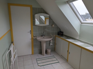 Detached House with Garden