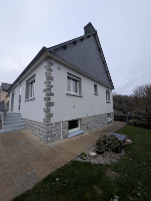 Detached House with Garden