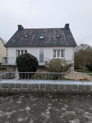 Detached House with Garden