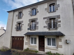 Manor House Style Town House with Garden
