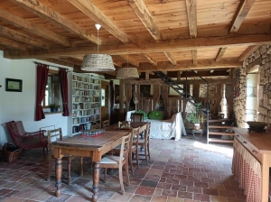 Country House with Guest Gite and Swimming Pool and Lake
