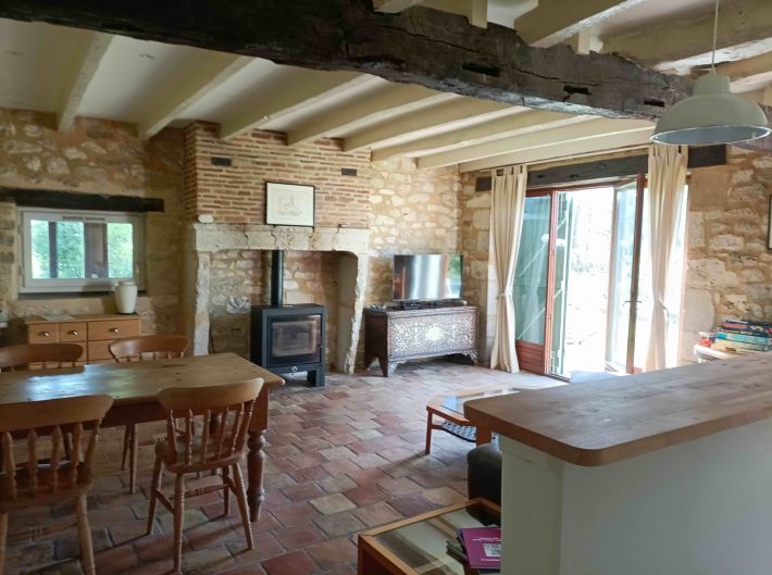 Country House with Guest Gite and Swimming Pool and Lake
