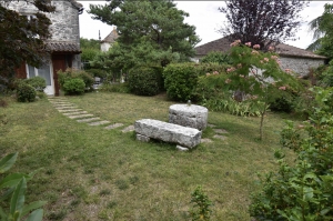 Manor House Style Property with Guest Cottage