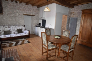 Manor House Style Property with Guest Cottage