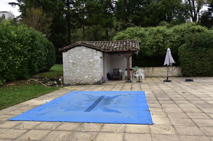 Detached Country House with Land and Swimming Pool