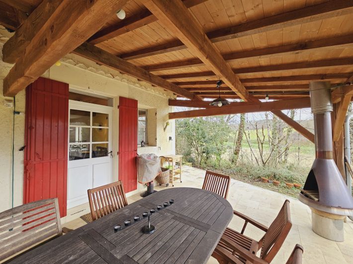 Detached Country House with Swimming Pool
