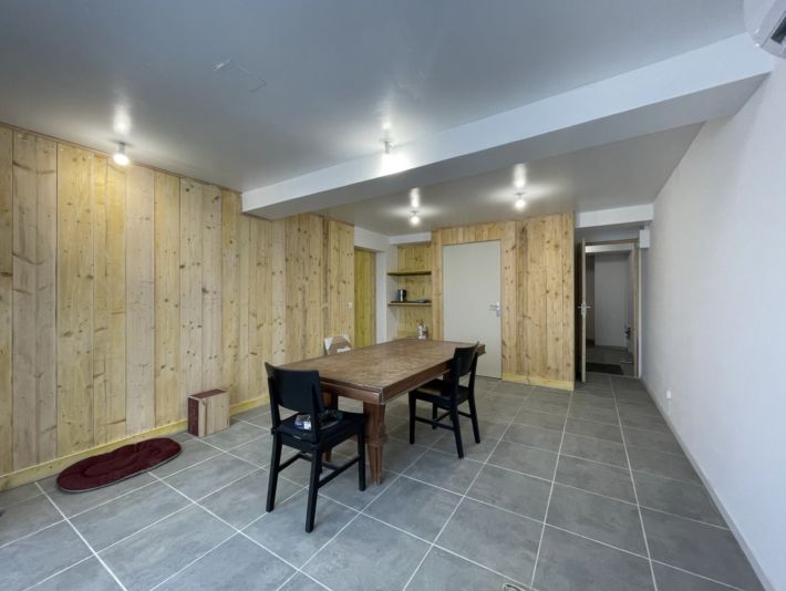 Property with Commercial Space and Accommodation
