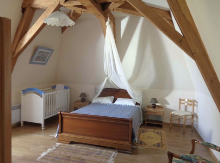 Detached Country House with Swimming Pool