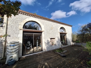 Huge Detached Country House with Pool and Land