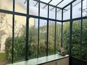 Delightful Detached House with Garden