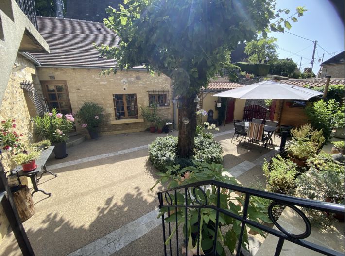 Beuatiful Village House with Courtyard Garden