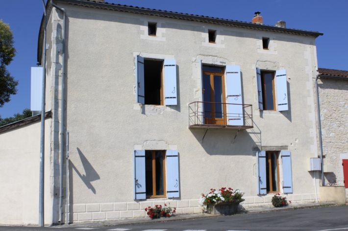 Village House, Ideal Holiday Home