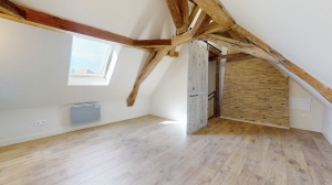 Beautiful Detached House with Landscaped Garden