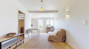 Beautiful Detached House with Landscaped Garden