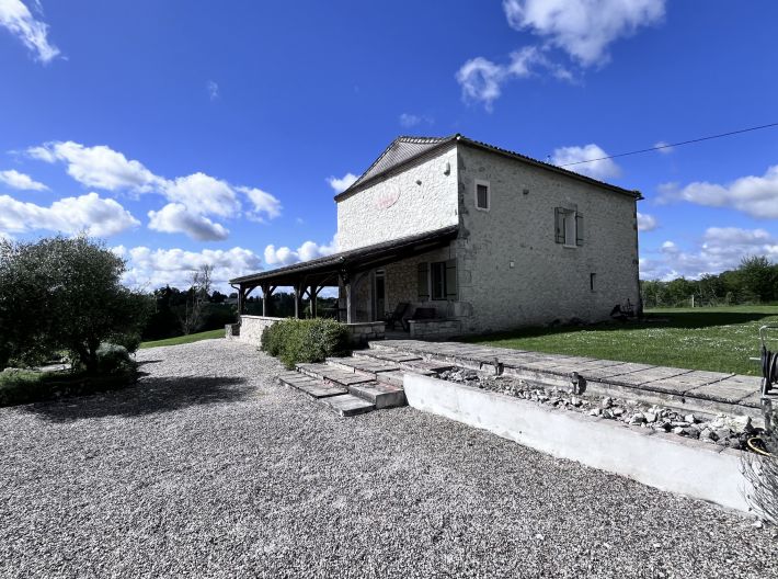 Main House With Guest Gite and Swimming Pool