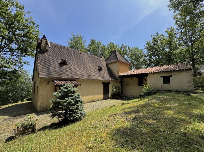 Detached House in Private Mature Garden