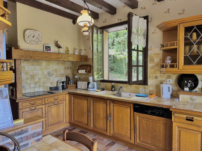 Detached House in Private Mature Garden
