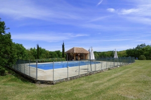Detached Country House with Swimming Pool and Tennis Court