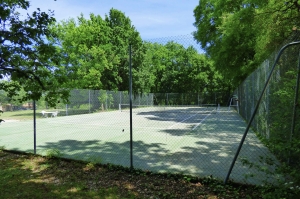 Detached Country House with Swimming Pool and Tennis Court