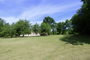 Detached Country House with Swimming Pool and Tennis Court