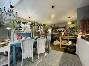 Charming Village House with Lovely Outside Space