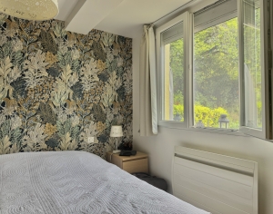 Detached House with Garden and Open View
