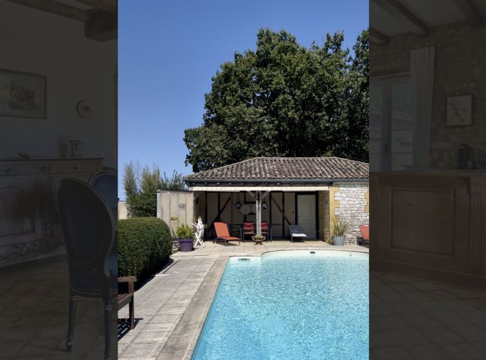 Detached Country House with Swimming Pool and Jacuzzi Hot Tub