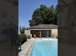 Detached Country House with Swimming Pool and Jacuzzi Hot Tub