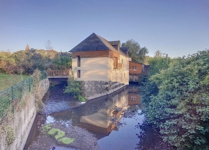 Former Water Mill, Second House and Lake