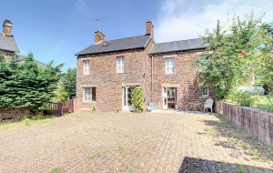 Main House, Two Other Houses, Outbuilding