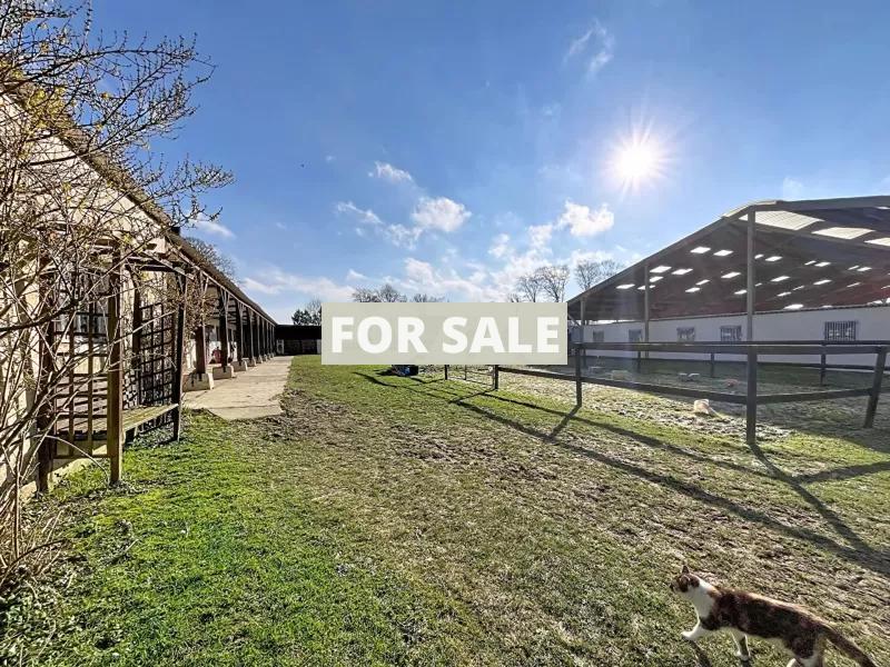 Main House with Equestrian Facilities with Stables