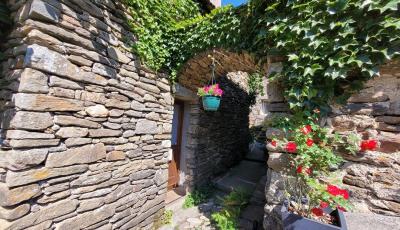 Pretty 37 M2 Stone House In The Heart Of The Scrubland Of The Haut Languedoc Natural Park.