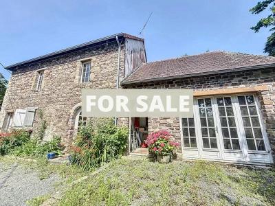 Beautiful Detached House with Bundles of Character